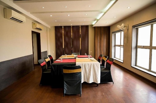 Lemon Park Hotel image 11
