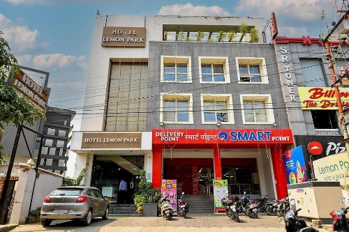 Lemon Park Hotel image 12