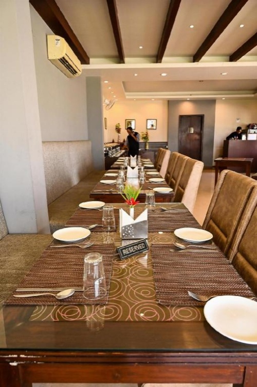 Lemon Park Hotel image 3