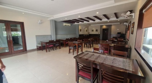 Lemon Park Hotel image 9