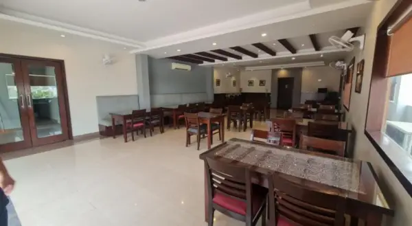Lemon Park Hotel 9